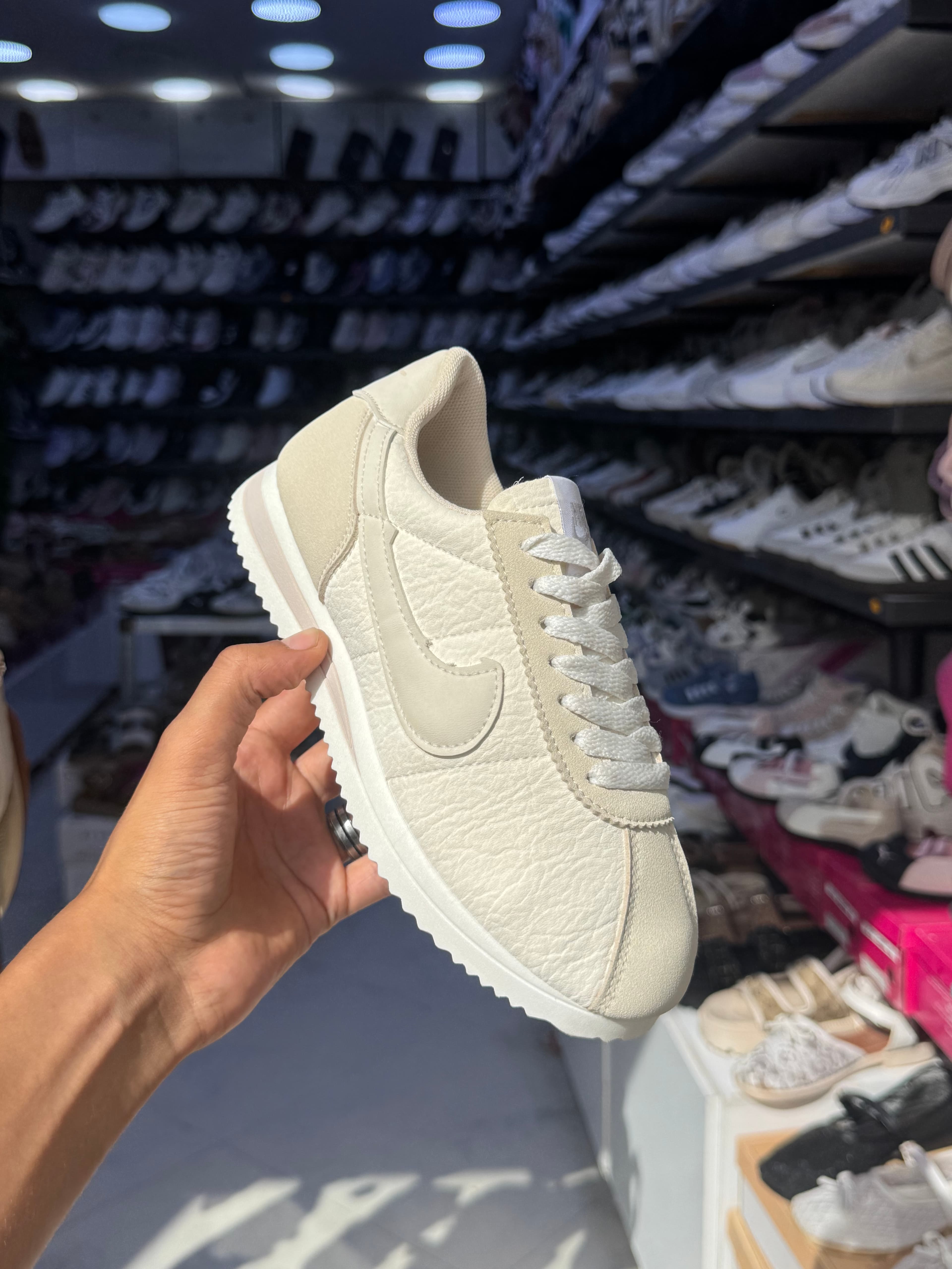 Nike Cortez — Beige