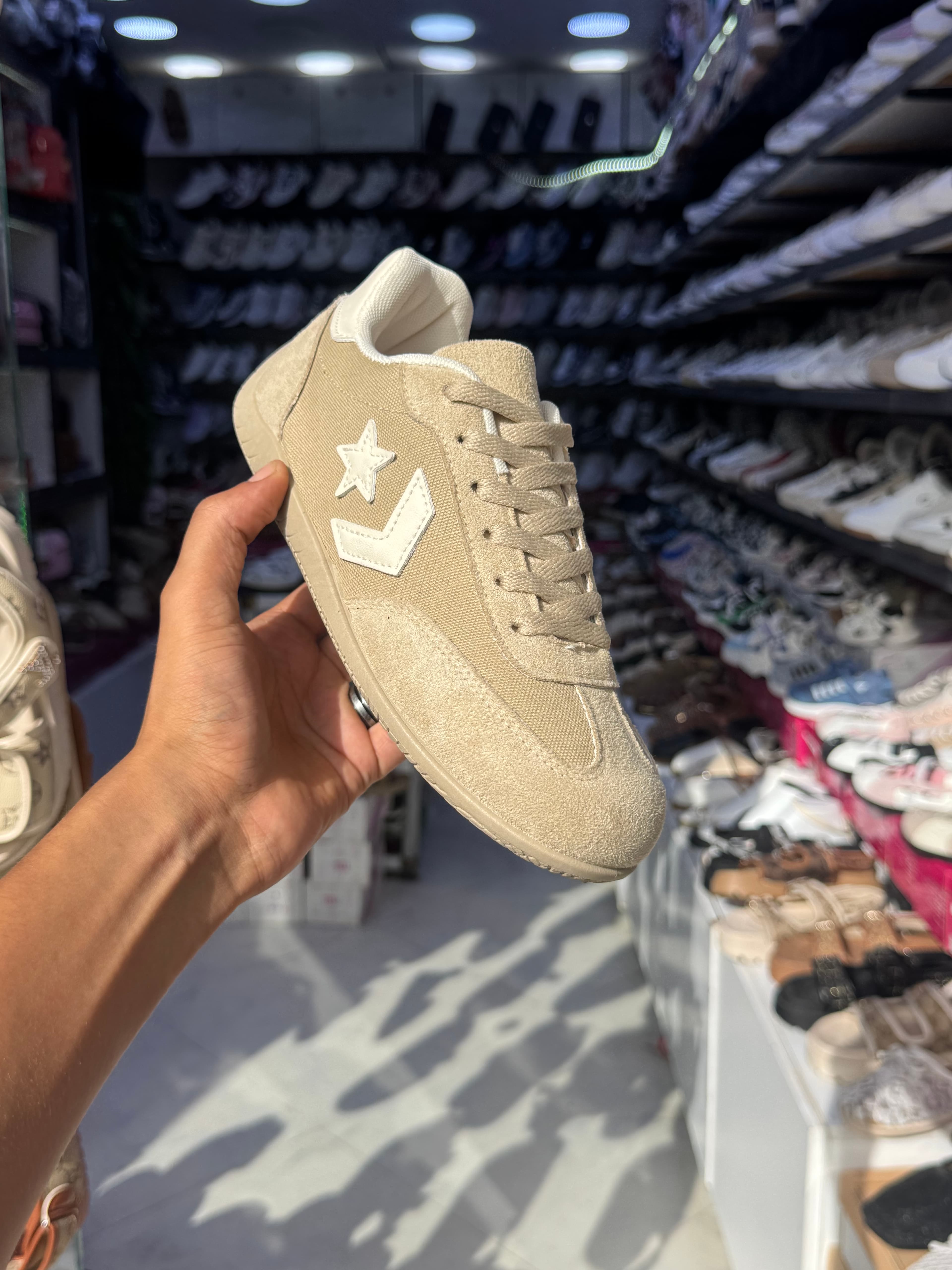 Convers Runstar ⭐️ — Beige