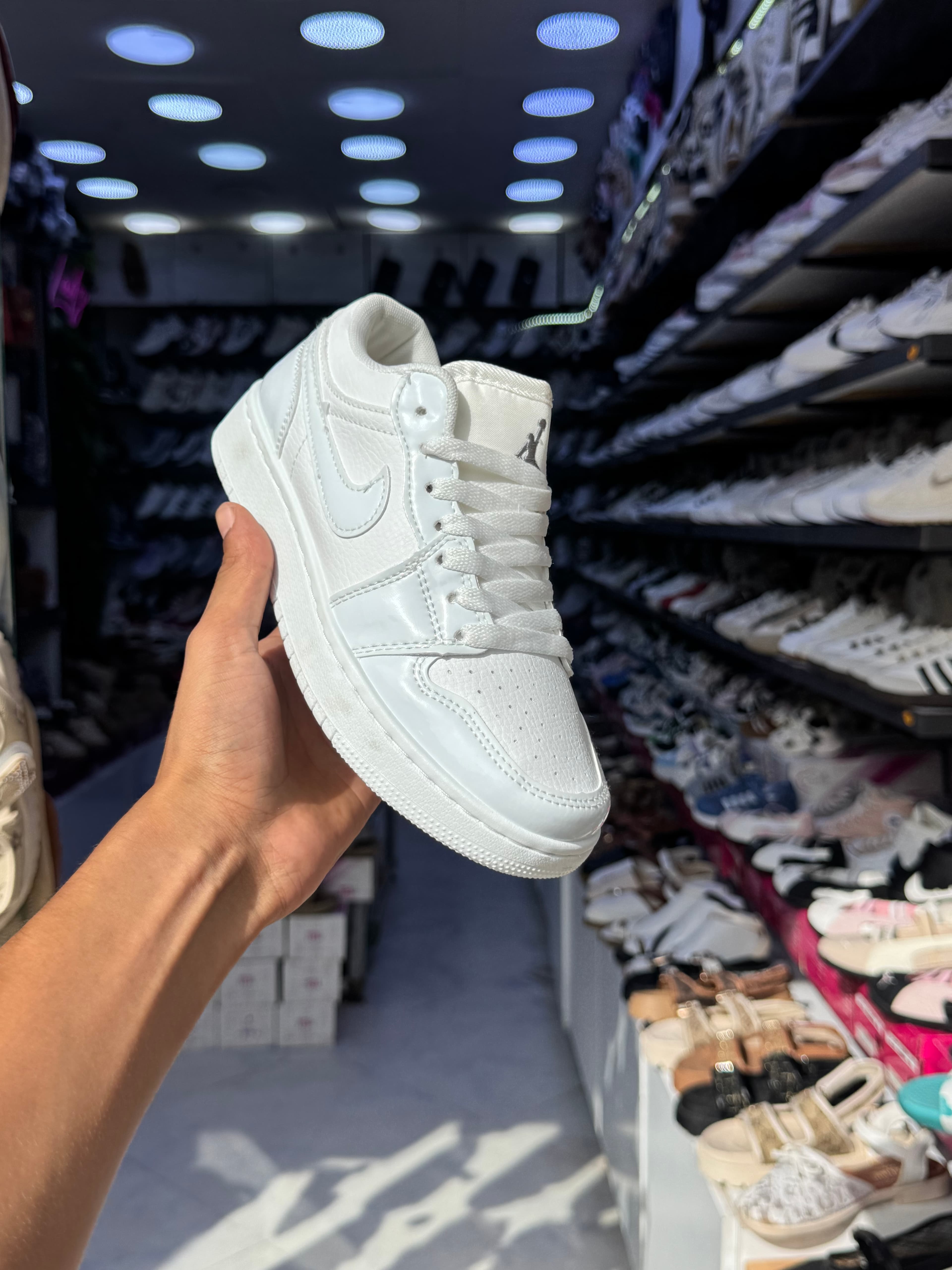 Nike Air Jordan 1 Low — Triple White
