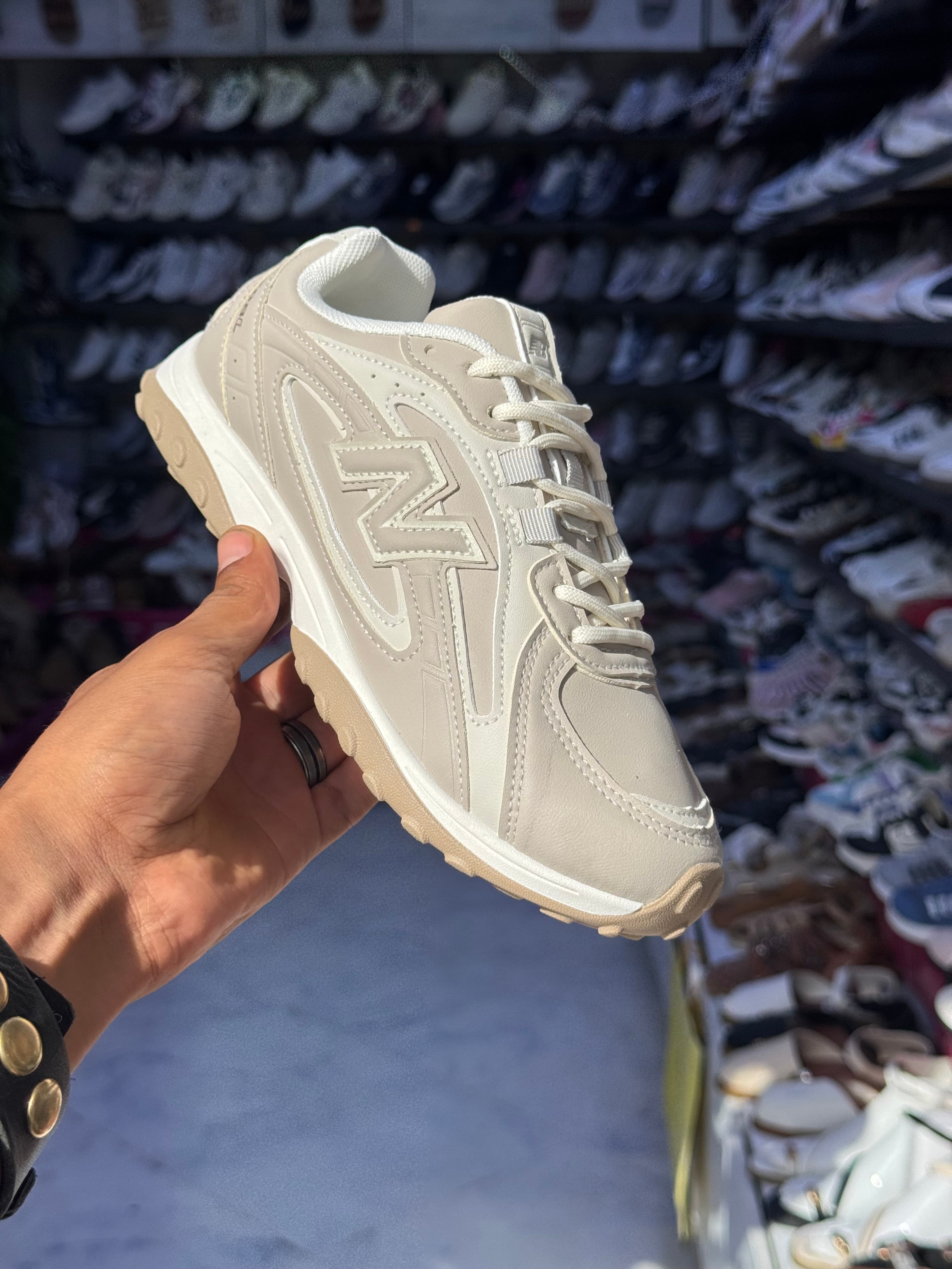 NB 208L — Cream
