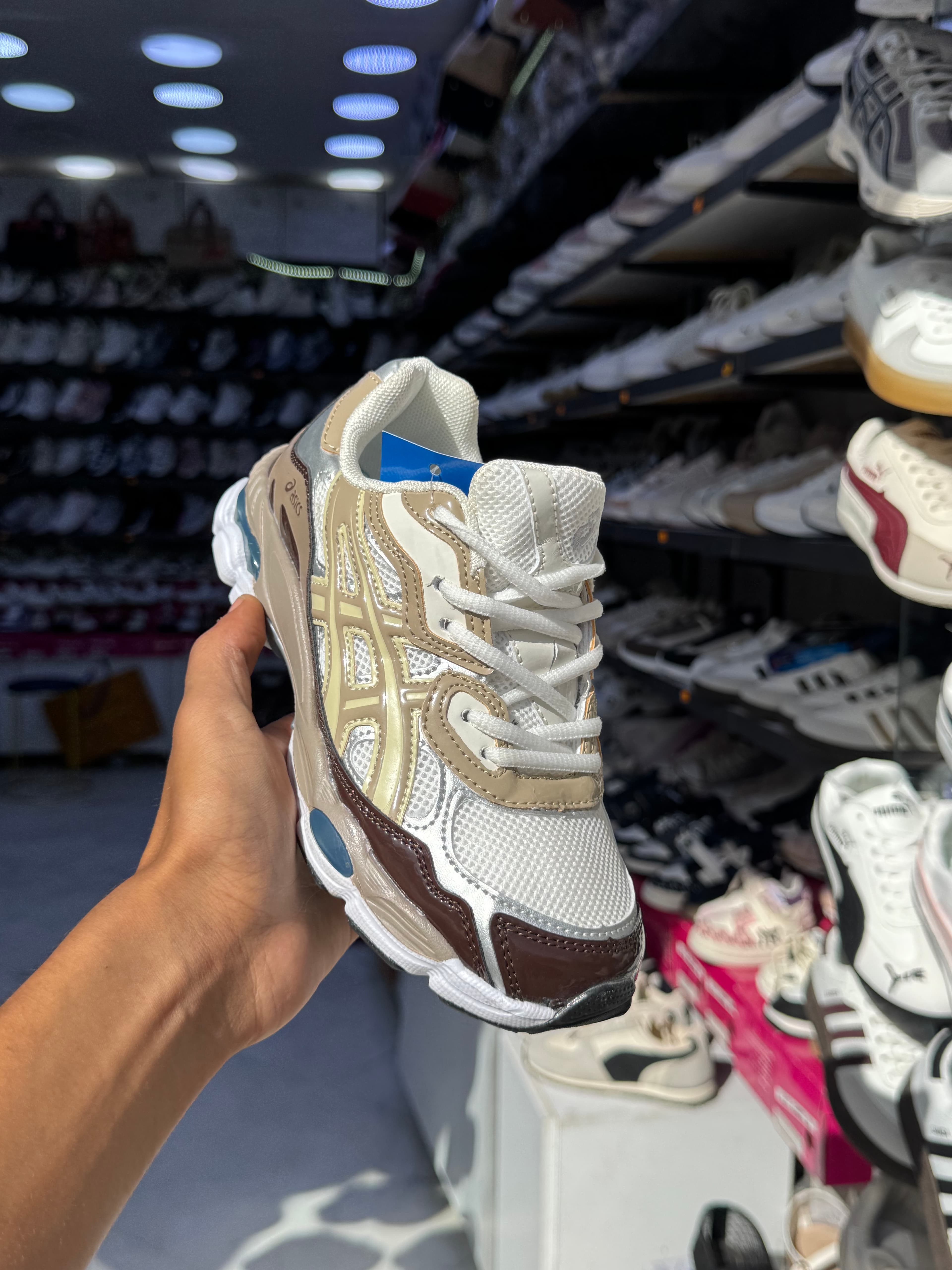 ASICS GEL-NYC — Beige-brown